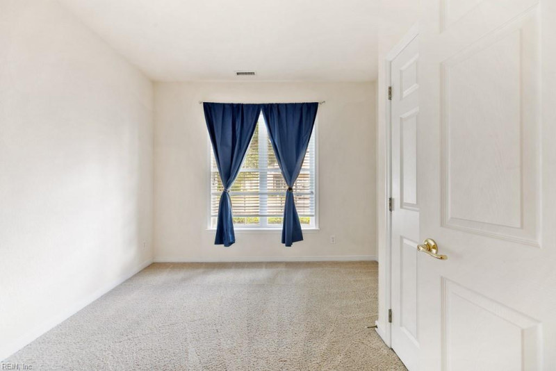 Photo 31 of 48 residential for sale in Chesapeake virginia