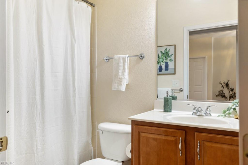 Photo 32 of 48 residential for sale in Chesapeake virginia