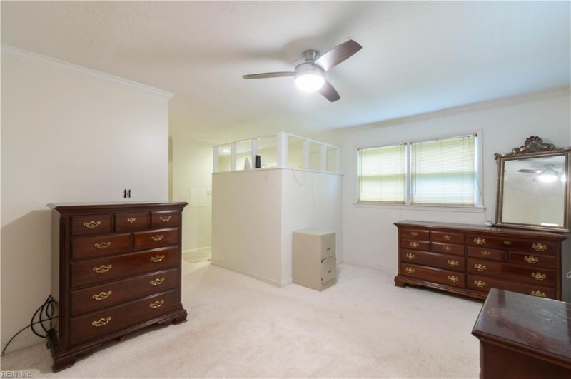 Photo 10 of 24 residential for sale in York County virginia
