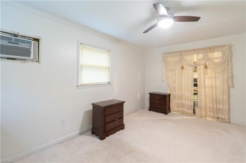 Photo 9 of 24 residential for sale in York County virginia