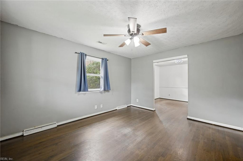 Photo 10 of 39 residential for sale in Chesapeake virginia Photo 10 of 39 residential for sale in Chesapeake virginia