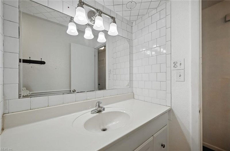 Photo 12 of 39 residential for sale in Chesapeake virginia Photo 12 of 39 residential for sale in Chesapeake virginia
