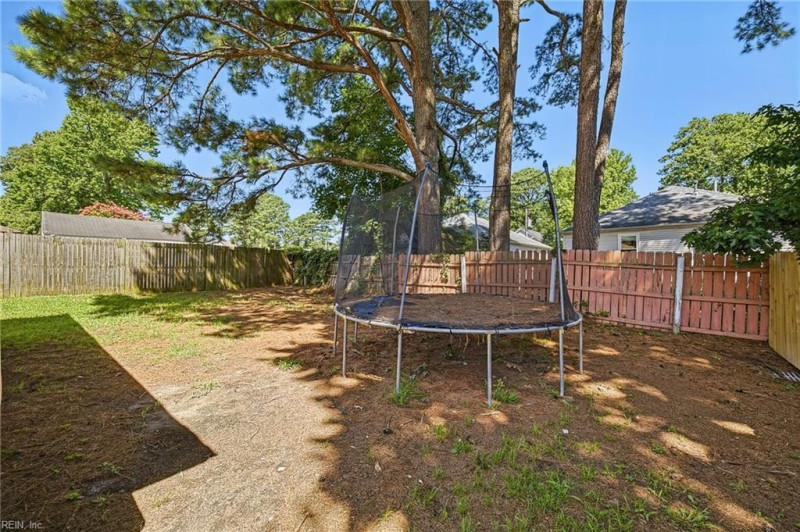 Photo 35 of 39 residential for sale in Chesapeake virginia Photo 35 of 39 residential for sale in Chesapeake virginia