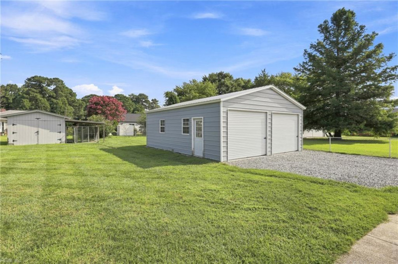 Photo 39 of 41 residential for sale in Isle of Wight County virginia