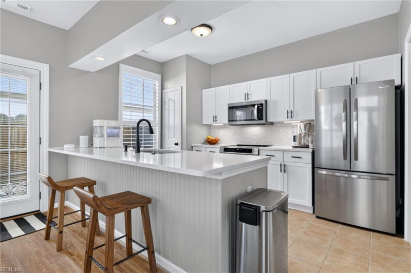 Photo 10 of 27 residential for sale in Virginia Beach virginia
