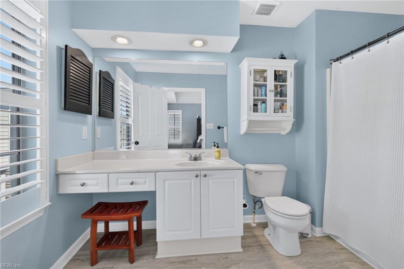 Photo 21 of 27 residential for sale in Virginia Beach virginia