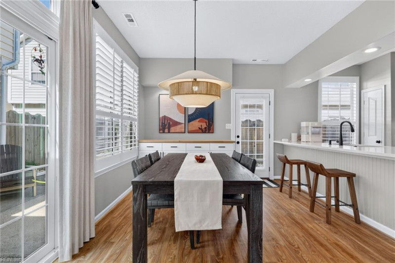 Photo 9 of 27 residential for sale in Virginia Beach virginia