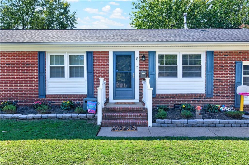 Photo 4 of 34 residential for sale in Hampton virginia Photo 4 of 34 residential for sale in Hampton virginia