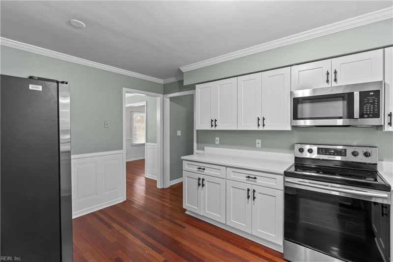 Photo 16 of 46 residential for sale in Virginia Beach virginia