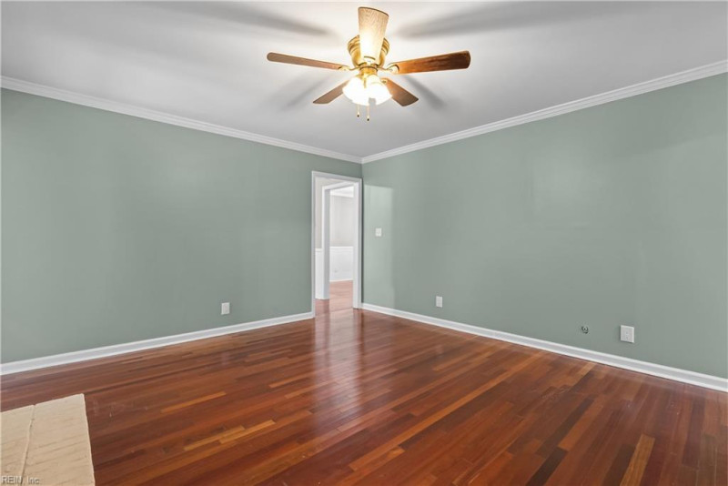 Photo 20 of 46 residential for sale in Virginia Beach virginia