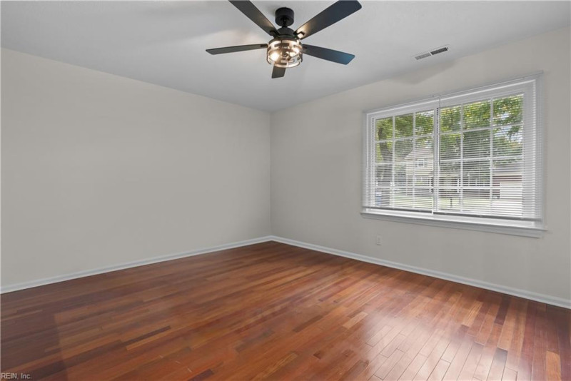 Photo 21 of 46 residential for sale in Virginia Beach virginia