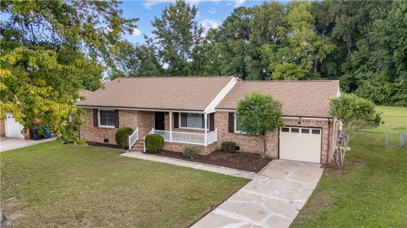 Photo 3 of 46 residential for sale in Virginia Beach virginia