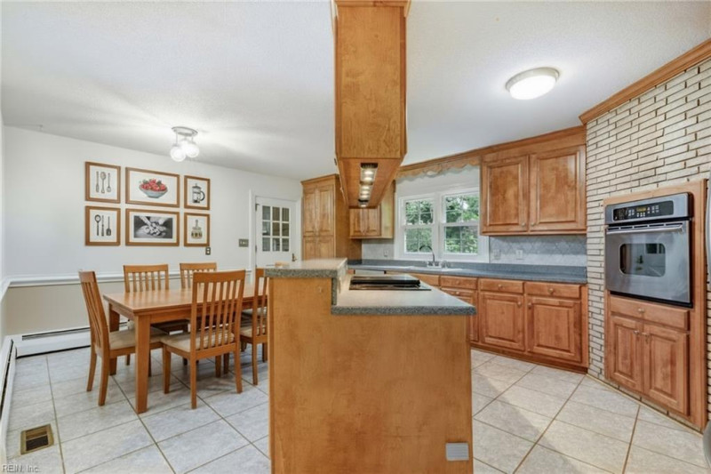 Photo 9 of 24 residential for sale in Newport News virginia Photo 9 of 24 residential for sale in Newport News virginia