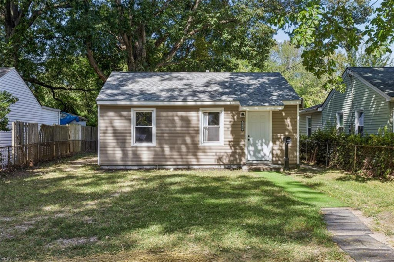 Photo 1 of 28 residential for sale in Hampton virginia