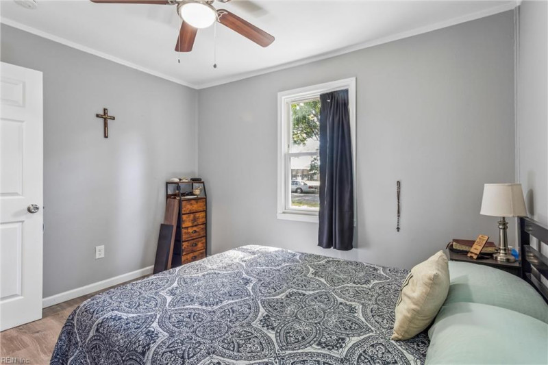 Photo 16 of 28 residential for sale in Hampton virginia