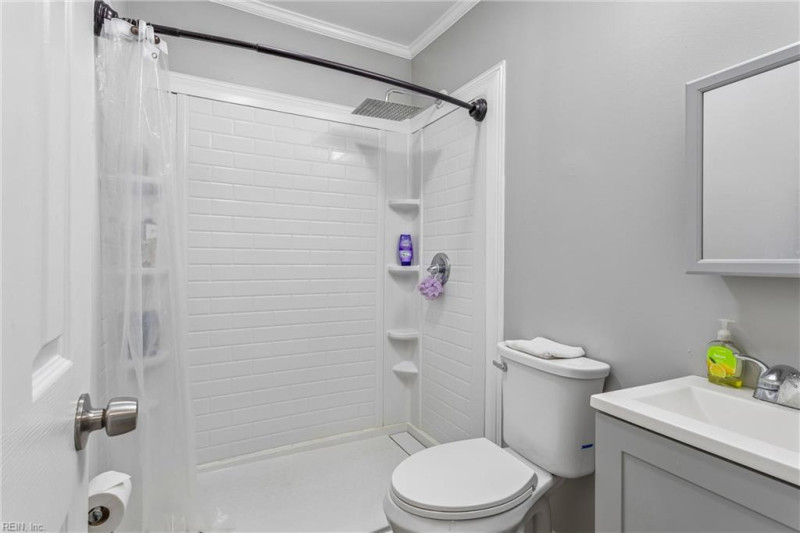 Photo 18 of 28 residential for sale in Hampton virginia