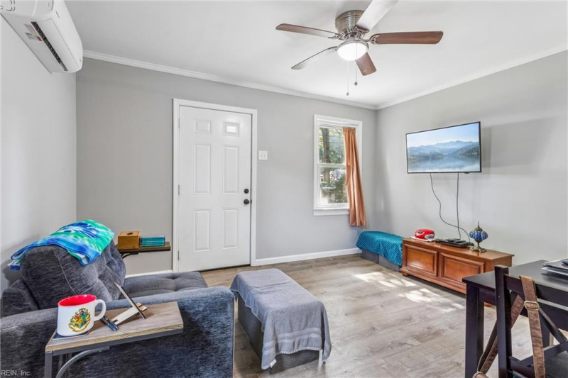 Photo 6 of 28 residential for sale in Hampton virginia