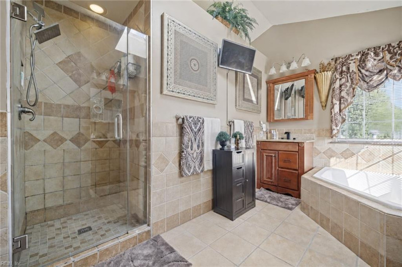 Photo 16 of 26 residential for sale in Suffolk virginia