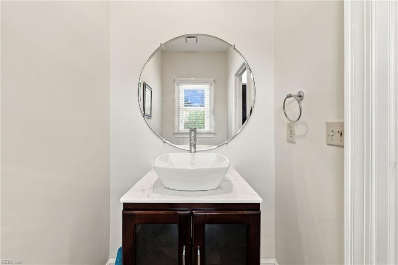 Photo 14 of 37 residential for sale in Virginia Beach virginia