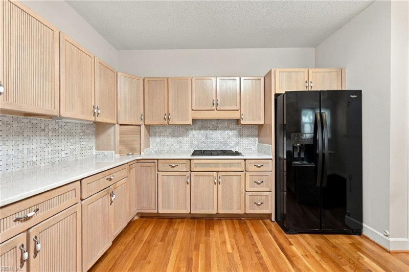 Photo 16 of 37 residential for sale in Virginia Beach virginia