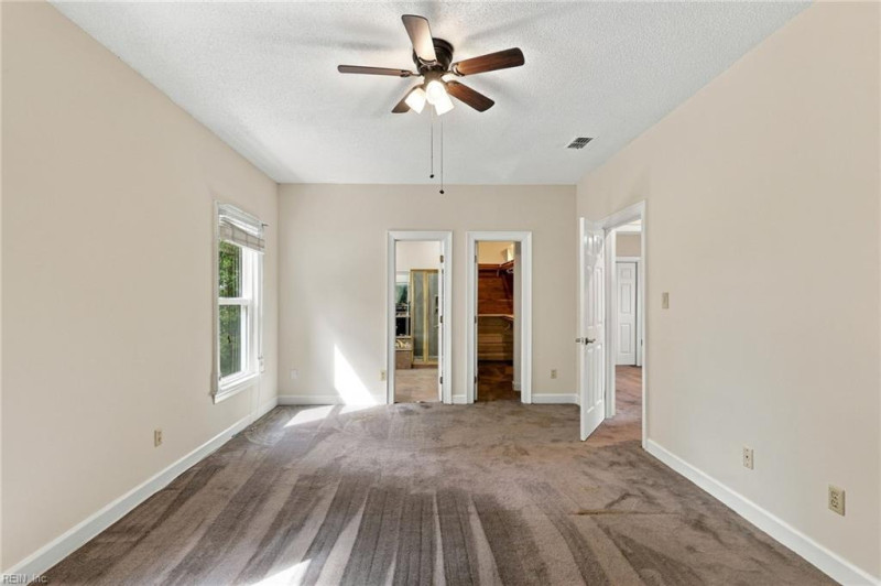 Photo 23 of 37 residential for sale in Virginia Beach virginia
