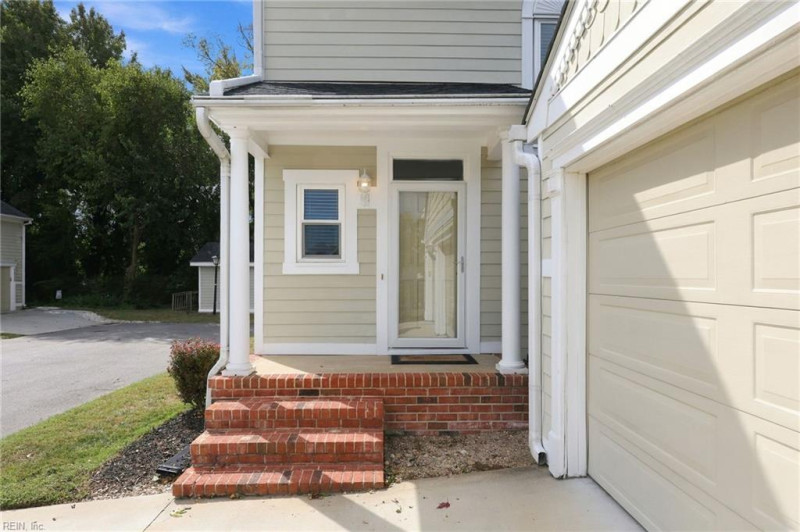 Photo 7 of 37 residential for sale in Virginia Beach virginia