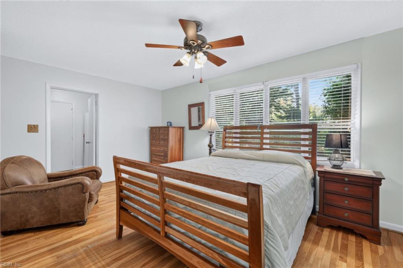 Photo 16 of 42 residential for sale in Suffolk virginia