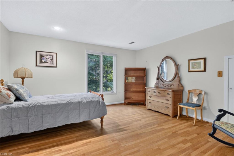 Photo 19 of 42 residential for sale in Suffolk virginia