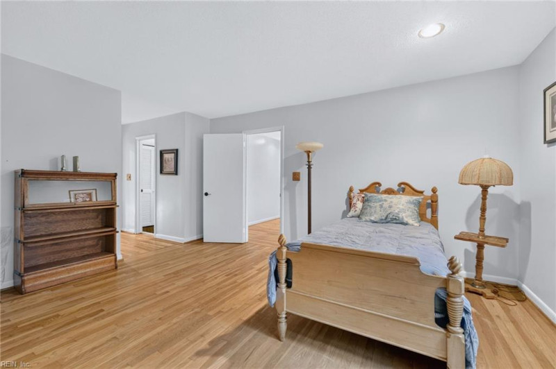 Photo 20 of 42 residential for sale in Suffolk virginia