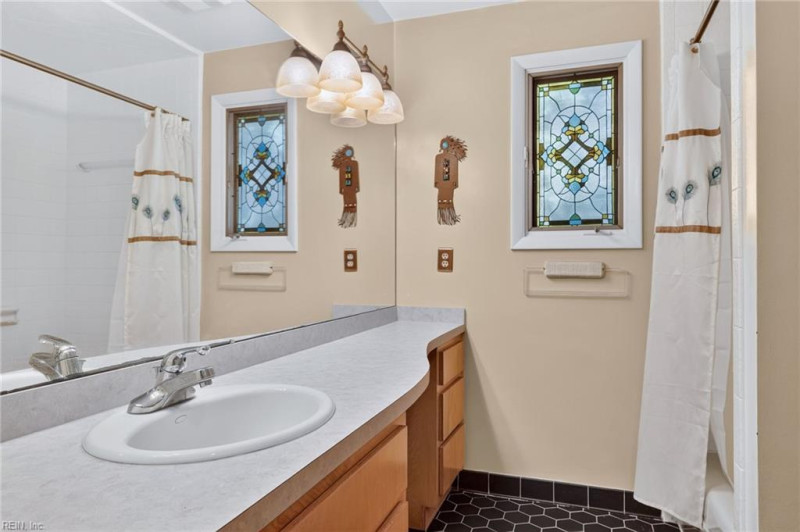 Photo 22 of 42 residential for sale in Suffolk virginia