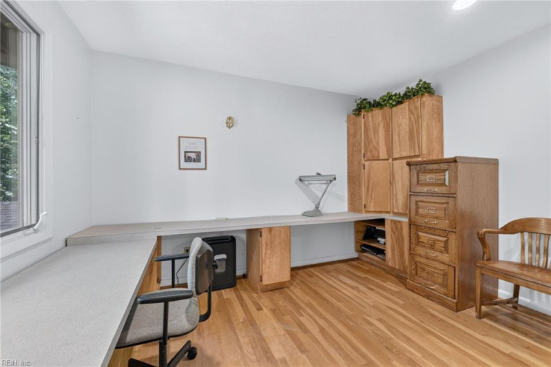 Photo 24 of 42 residential for sale in Suffolk virginia