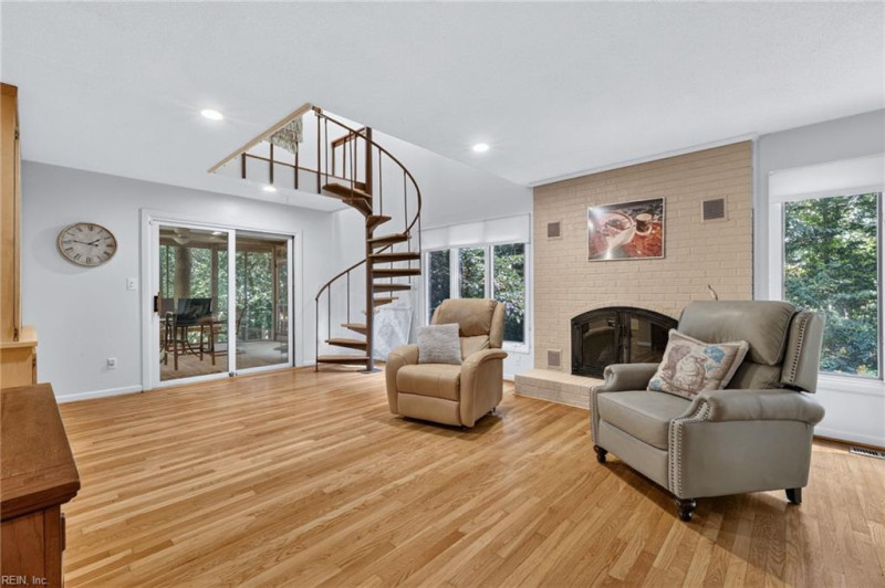 Photo 8 of 42 residential for sale in Suffolk virginia