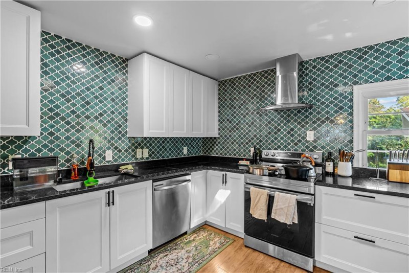 Photo 10 of 32 residential for sale in Norfolk virginia