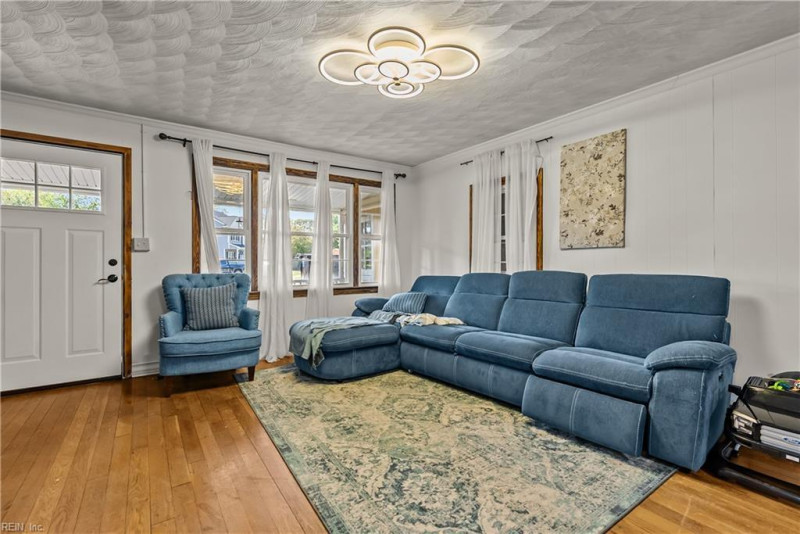 Photo 6 of 32 residential for sale in Norfolk virginia