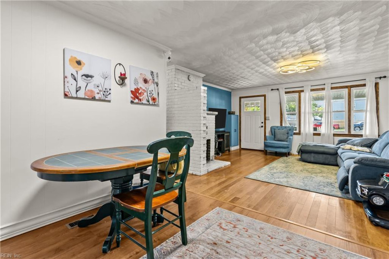 Photo 7 of 32 residential for sale in Norfolk virginia