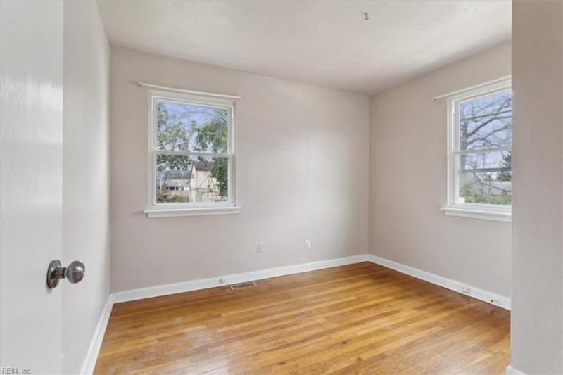 Photo 21 of 33 residential for sale in Virginia Beach virginia