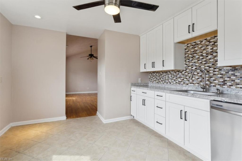 Photo 8 of 33 residential for sale in Virginia Beach virginia