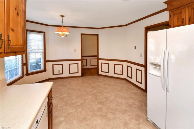 Photo 7 of 26 residential for sale in Virginia Beach virginia
