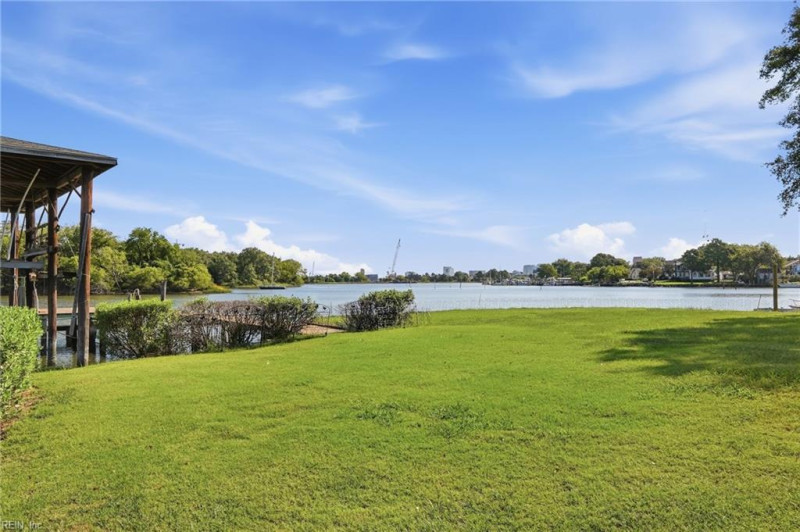 Photo 26 of 49 residential for sale in Portsmouth virginia
