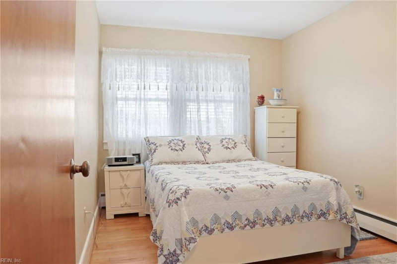 Photo 28 of 49 residential for sale in Portsmouth virginia