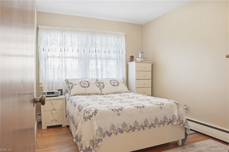 Photo 29 of 49 residential for sale in Portsmouth virginia