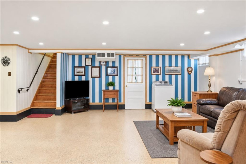 Photo 40 of 49 residential for sale in Portsmouth virginia