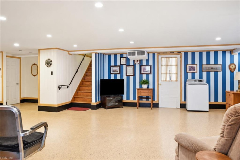 Photo 41 of 49 residential for sale in Portsmouth virginia