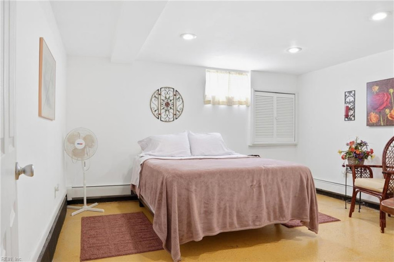 Photo 42 of 49 residential for sale in Portsmouth virginia