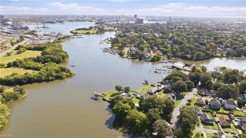 Photo 46 of 49 residential for sale in Portsmouth virginia