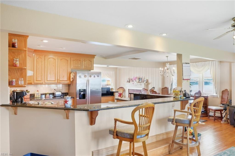 Photo 6 of 49 residential for sale in Portsmouth virginia