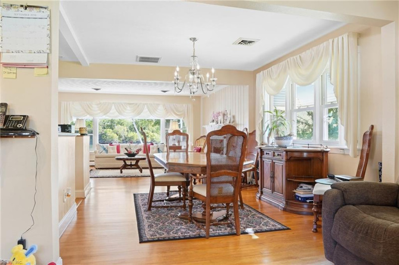 Photo 8 of 49 residential for sale in Portsmouth virginia