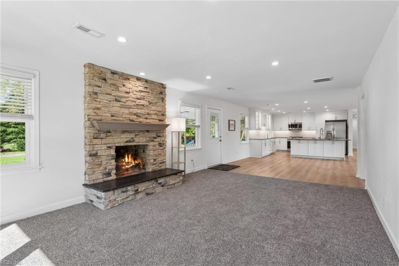 Photo 14 of 44 residential for sale in Gloucester County virginia