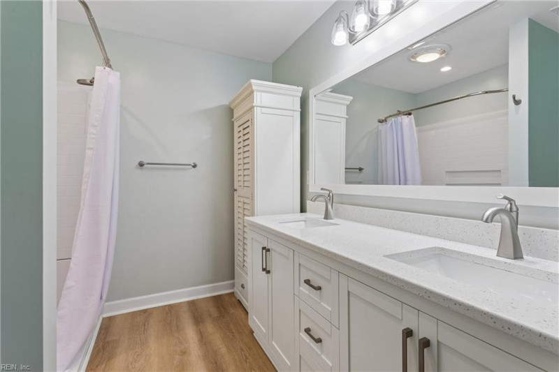 Photo 22 of 44 residential for sale in Gloucester County virginia