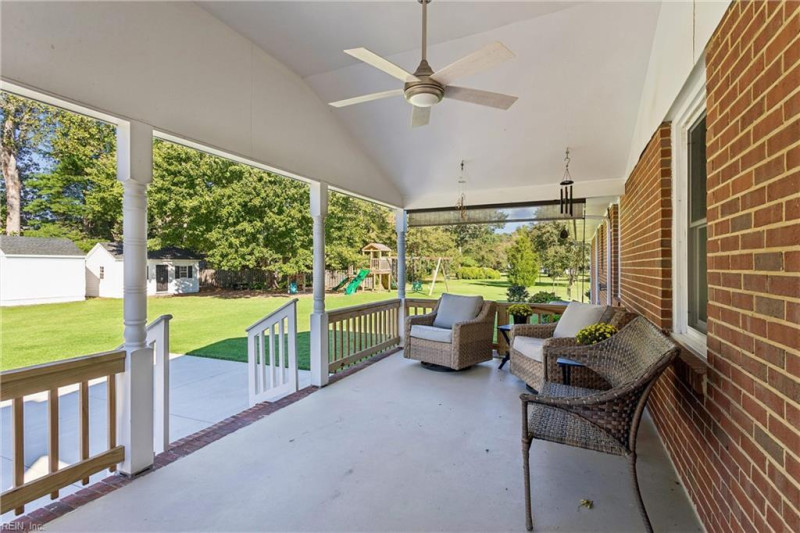 Photo 24 of 44 residential for sale in Gloucester County virginia